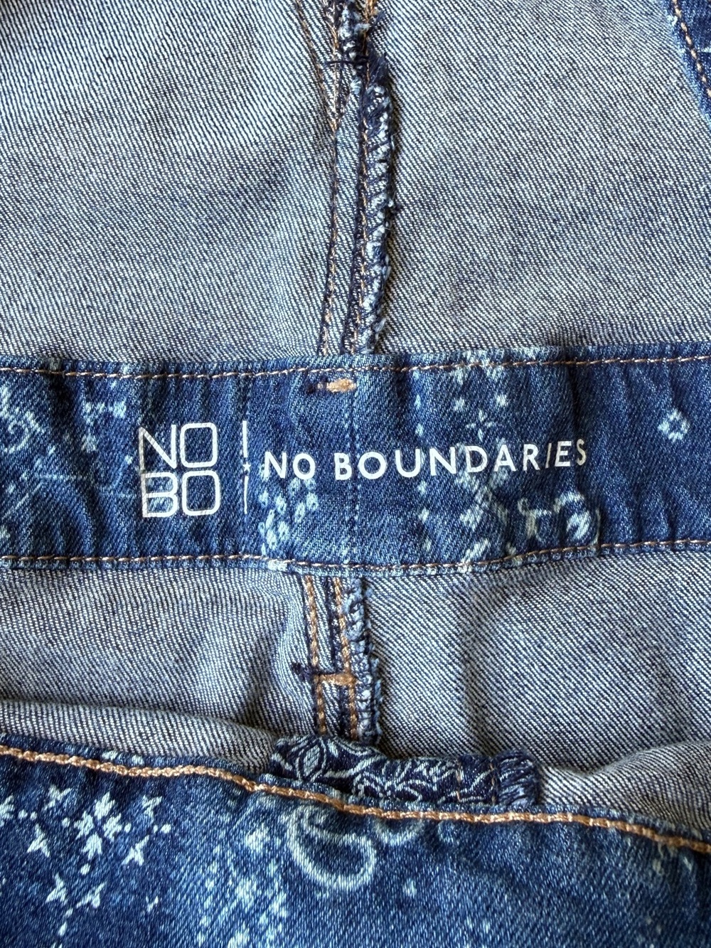 No Boundaries Bandana Paisley Denim Shortalls Overalls XXL 19 - Picture 4 of 10
